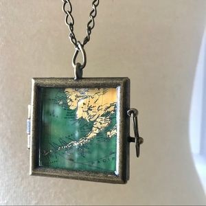 Travel Locket Necklace Alaska Map NWT